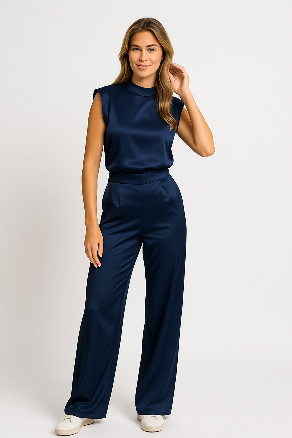 Combinaison Femme – Satin Fluide – Dos Nu – Jambe Large – Col Montant – Sans Manches