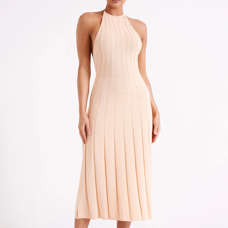 Robe midi femme – Maille douce côtelée – Col bénitier – Coupe ajustée – Jupe plissée