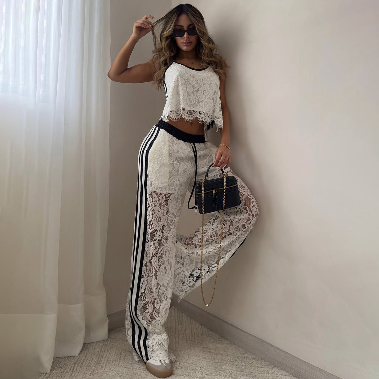 Ensemble deux pièces femme – Dentelle ajourée – Haut court à bretelles – Pantalon large à taille cordon
