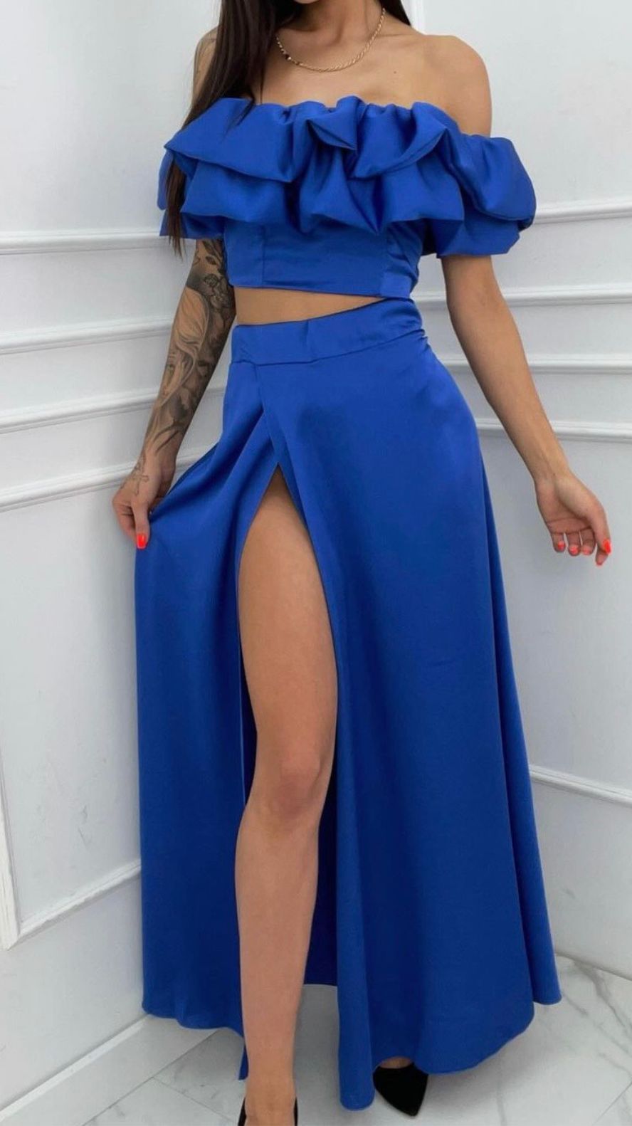 Ensemble Femme Deux Pièces – Top Court Épaules Dénudées à Volants – Jupe Longue Fendue Taille Haute