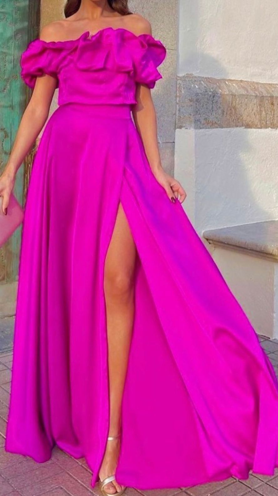 Ensemble Femme Deux Pièces – Top Court Épaules Dénudées à Volants – Jupe Longue Fendue Taille Haute