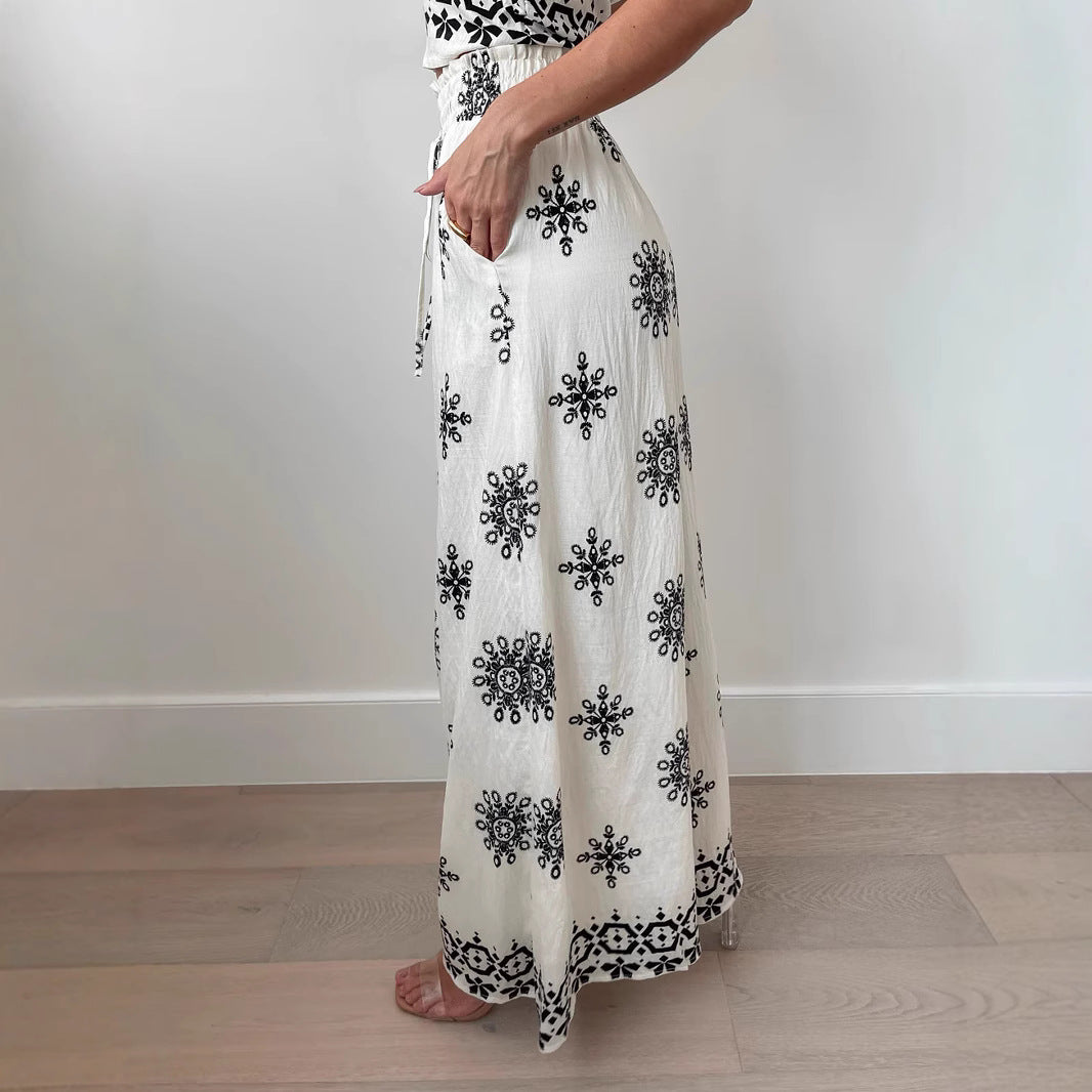 Ensemble Femme Deux Pièces – Haut Court Sans Manches Brodé – Pantalon Large Taille Haute