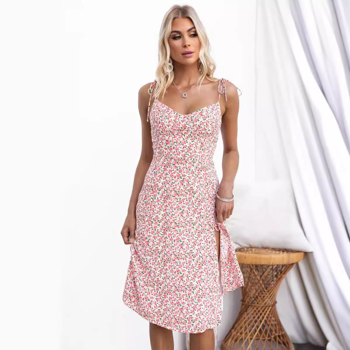Robe midi femme – Coupe slim – Tissu léger – Bretelles fines – Fente côté – Imprimé fleuri