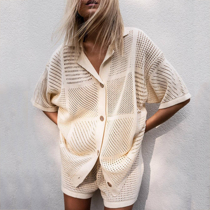 Ensemble Femme Deux Pièces – Haut Col V en Maille Boutonné – Short à Cordon Ajustable