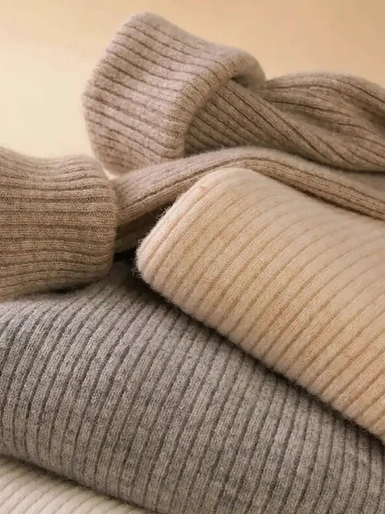 Femme Pull Col Roulé – Maille Côtelée – Coupe Ajustée – Manches Longues Élégantes