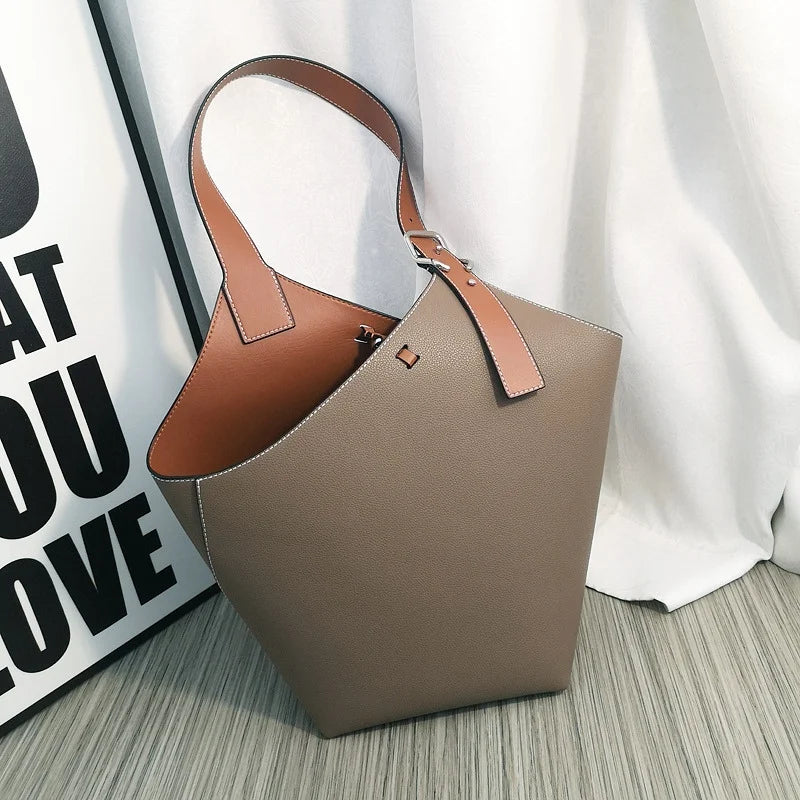 Sac seau femme - Cuir texturé - Bandoulière réglable - Format spacieux élégant