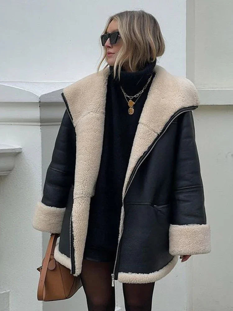 Manteau Femme en Peau de Mouton – Coupe Oversize – Fermeture Zippée – Col Doublé Chaud