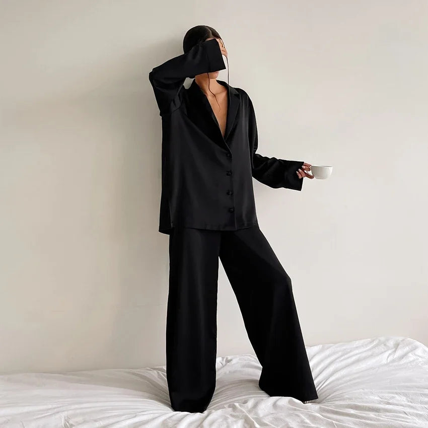 Pyjama Femme Deux Pièces – Coupe Ample – Chemise Boutonnée – Pantalon Jambe Large