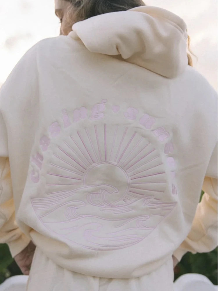 Hoodie Femme – Motif Graphique Surf – Coupe Décontractée – Capuche Confortable