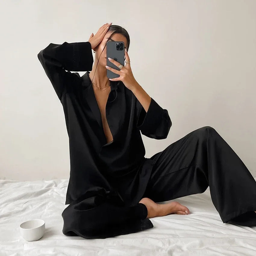 Pyjama Femme Deux Pièces – Coupe Ample – Chemise Boutonnée – Pantalon Jambe Large