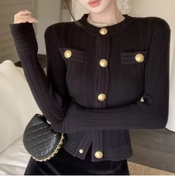 Cardigan Femme – Tricot Côtelé – Coupe Cintrée – Manches Longues – Boutons Dorés