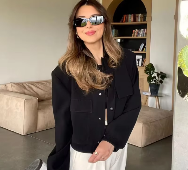 Veste Femme Courte - Coton Structuré - Coupe Décontractée - Poches à Rabat - Col Rond