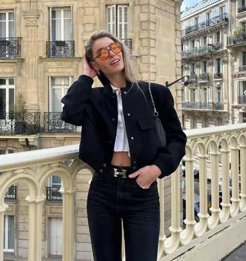 Veste Femme Courte - Coton Structuré - Coupe Décontractée - Poches à Rabat - Col Rond