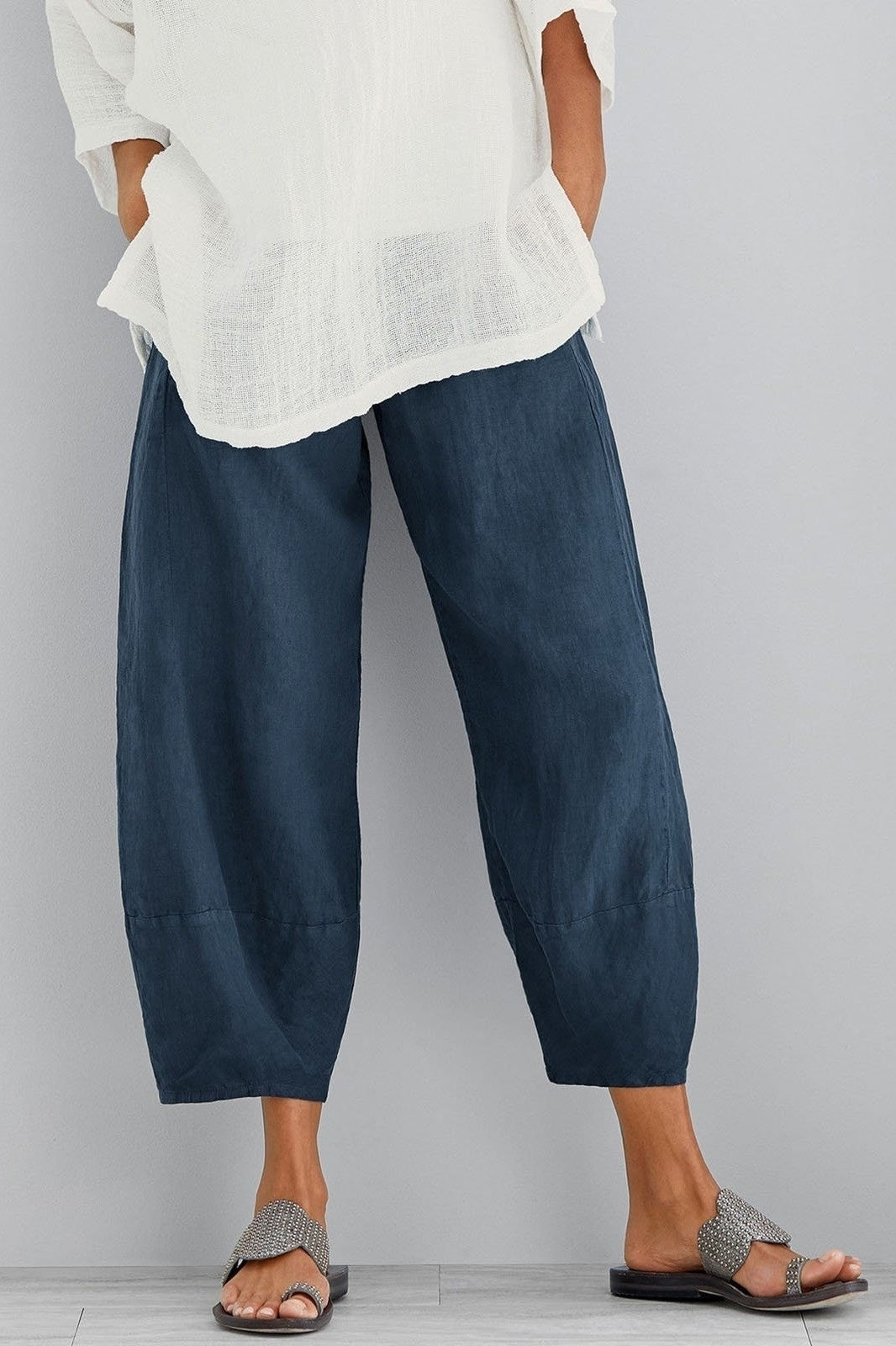 Pantalon femme – Coupe ample – Tissu respirant – Jambe large – Longueur entière – Poches pratiques