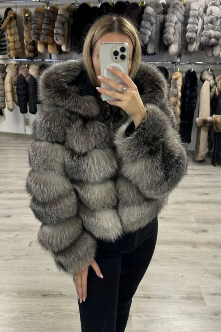 Glamouröser Pelzmantel