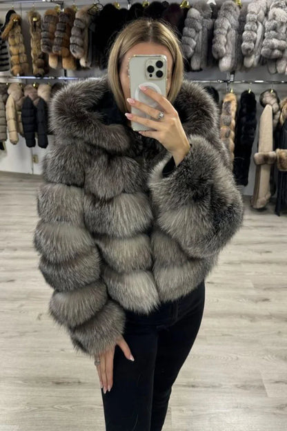 Glamouröser Pelzmantel