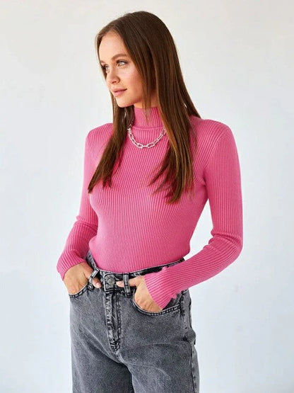 Femme Pull Col Roulé – Maille Côtelée – Coupe Ajustée – Manches Longues Élégantes