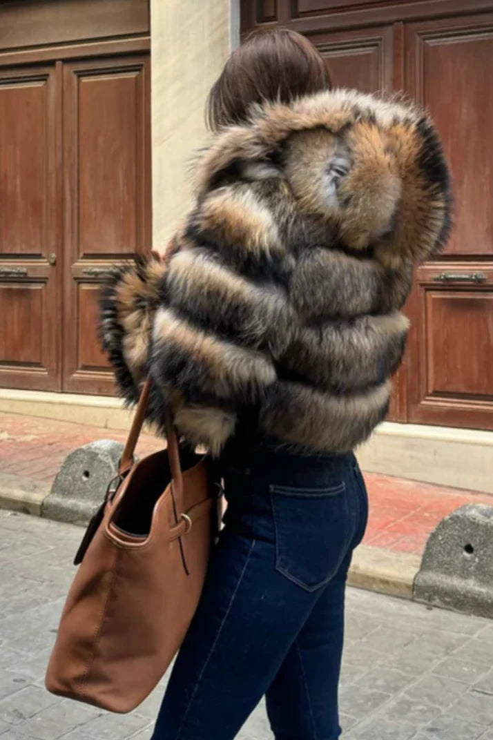 Glamouröser Pelzmantel