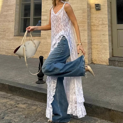 Robe femme en dentelle – Coupe évasée – Fente latérale – Bretelles à nouer – Volants