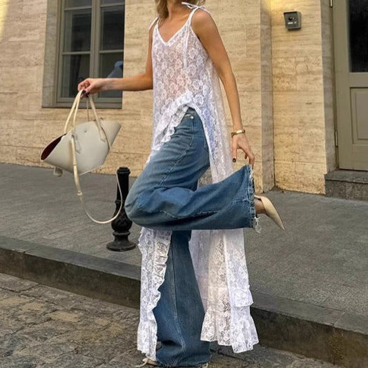 Robe femme en dentelle – Coupe évasée – Fente latérale – Bretelles à nouer – Volants
