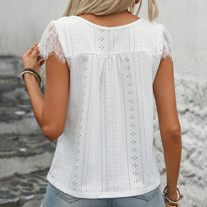 Top col V femme – Coupe décontractée – Tissu broderie anglaise – Finition dentelle
