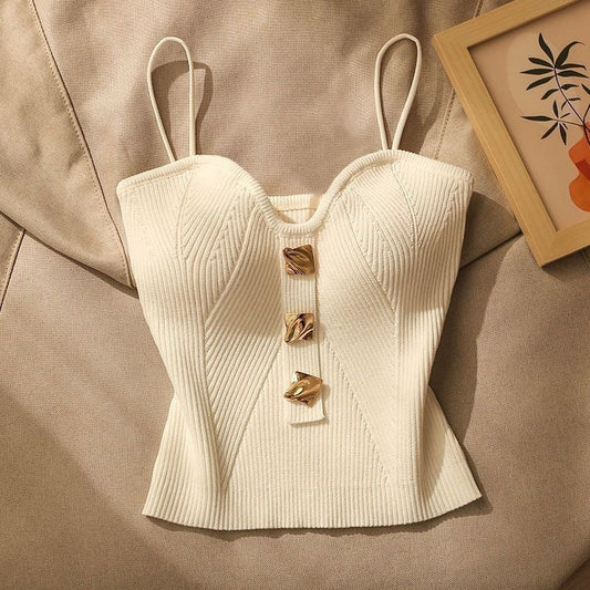 Débardeur court femme – Maille côtelée – Coupe slim – Bretelles fines – Détails dorés