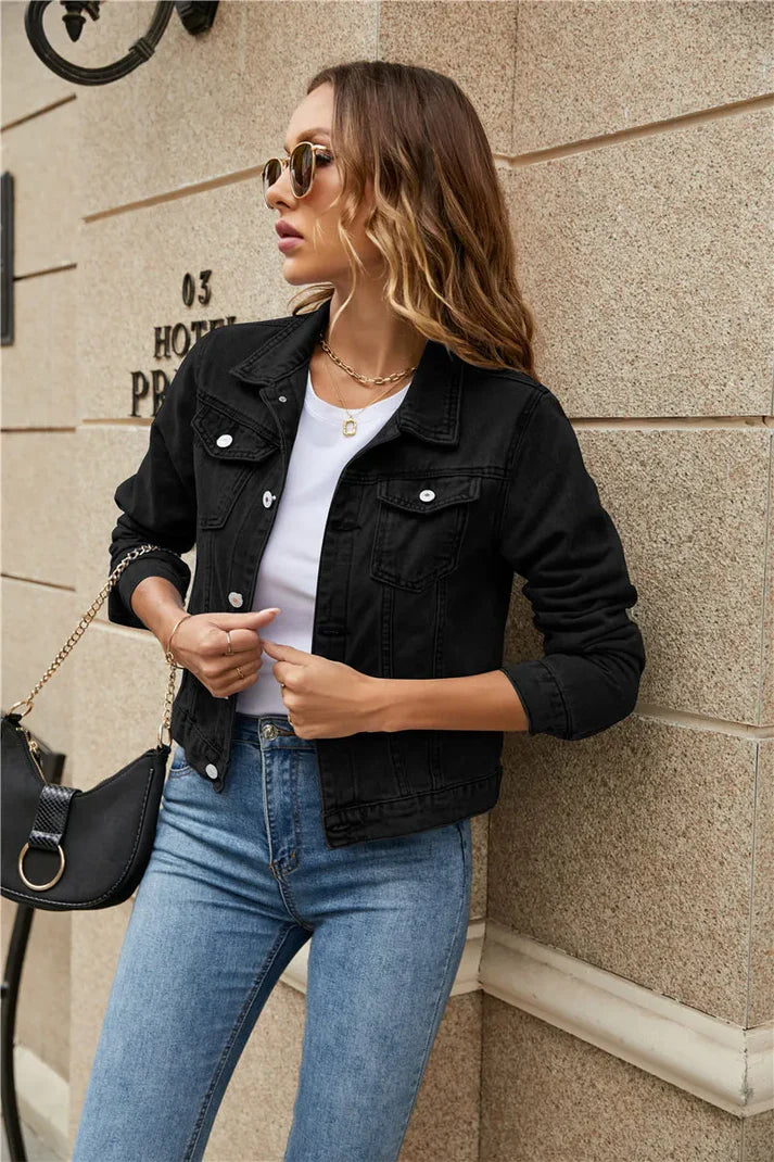 Veste en Jean Femme – Coupe Cintrée – Manches Longues – Col Classique – Poches Boutonnées