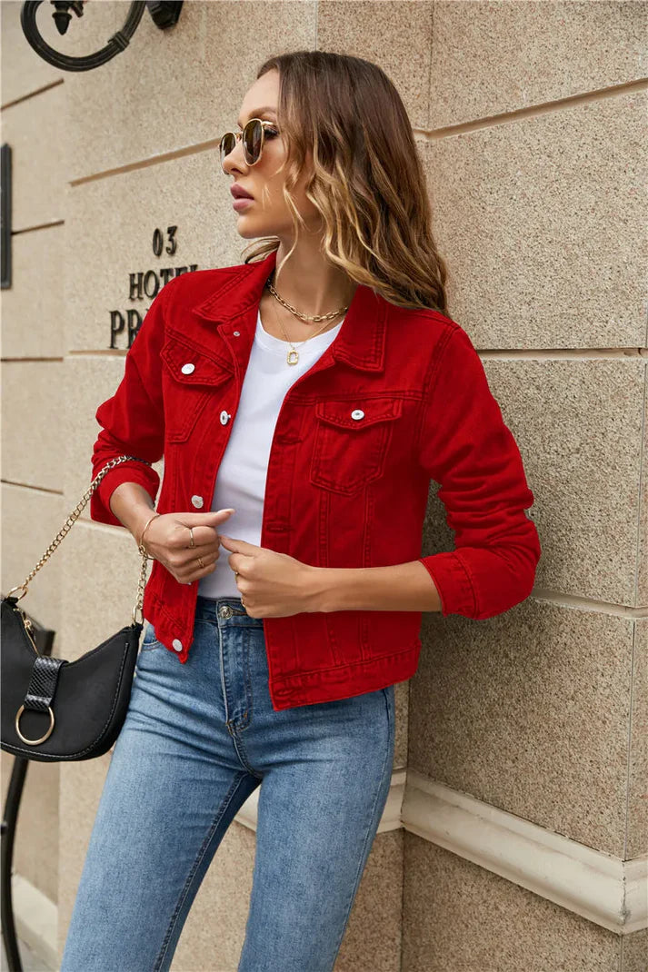 Veste en Jean Femme – Coupe Cintrée – Manches Longues – Col Classique – Poches Boutonnées